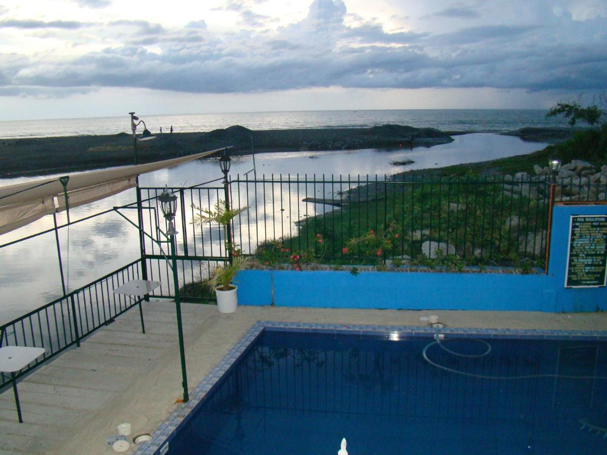 Tagudan Kubo Garden Hotel Tagudin Zewnętrze zdjęcie